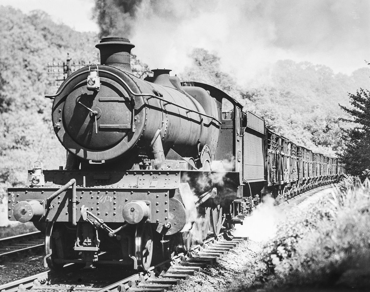 *Going Loco* In our last blog we looked at how No. 2925 Saint Martin was chosen to become the basis for the hundreds of G.W.R. 2 cylinder 4-6-0s. This week we take a dive into the machines that follow on from ‘Saint Hall’ leader. Read the full blog at: bit.ly/DRC-going-loco