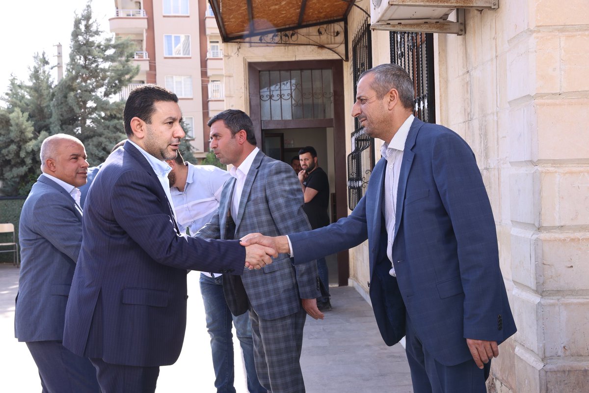 mahmutozyavuz's tweet photo. Şanlıurfa merkezde "Horoz" ailesine taziye ziyaretinde bulunduk.

Merhuma Cenab-ı Allah'tan rahmet, ailesine sabır ve başsağlığı diliyorum. https://t.co/oODEkZcDxt