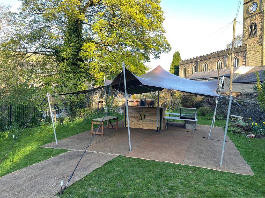 &amp; the tent is up! ☀️🎪
A BIG thanks to the team who helped!

Join us from 5pm this evening...

Pop Up ⬆️ WALKERS WELCOME
DM us to book a group spot for FREE, otherwise we'll see you there 🙌

#PopUpAdventures #WalkersWelcome 
#HighPeak #TheTentPeople