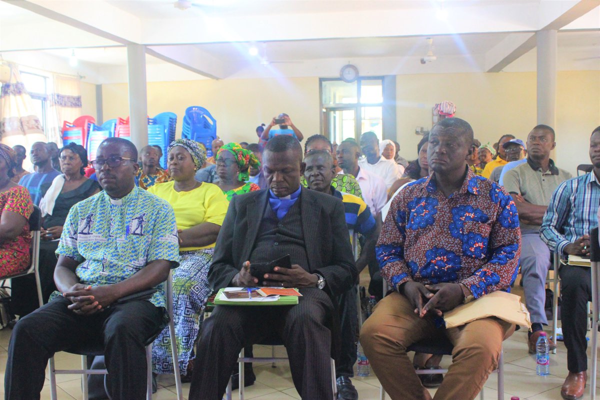 CHRIAFRICAOFFIC's tweet image. The CHRI Africa team is currently at a town hall meeting at Bop Pierce Memorial Centre, Sunyani – Bono Region.

The activity is supported by @USAID

#CaseTrackingSystem
#AccessToJustice 
#JSSActivity
#HumanRights 

@JUDICIALSERVICE @LegalAidGhana @GhPoliceService @CHRI_INT @CHRAJ