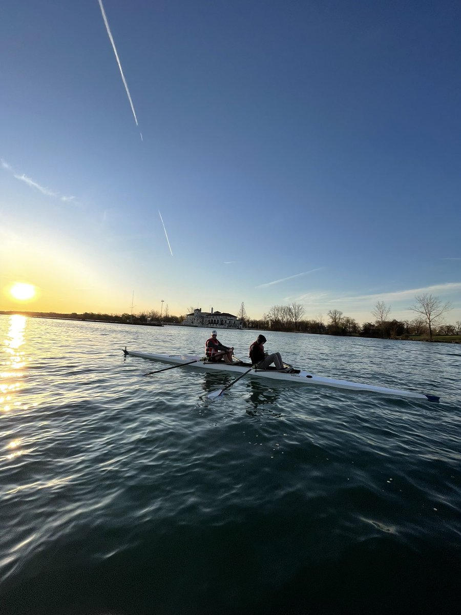Wayne State Club Rowing (@wsuclubrowing) on Twitter photo 