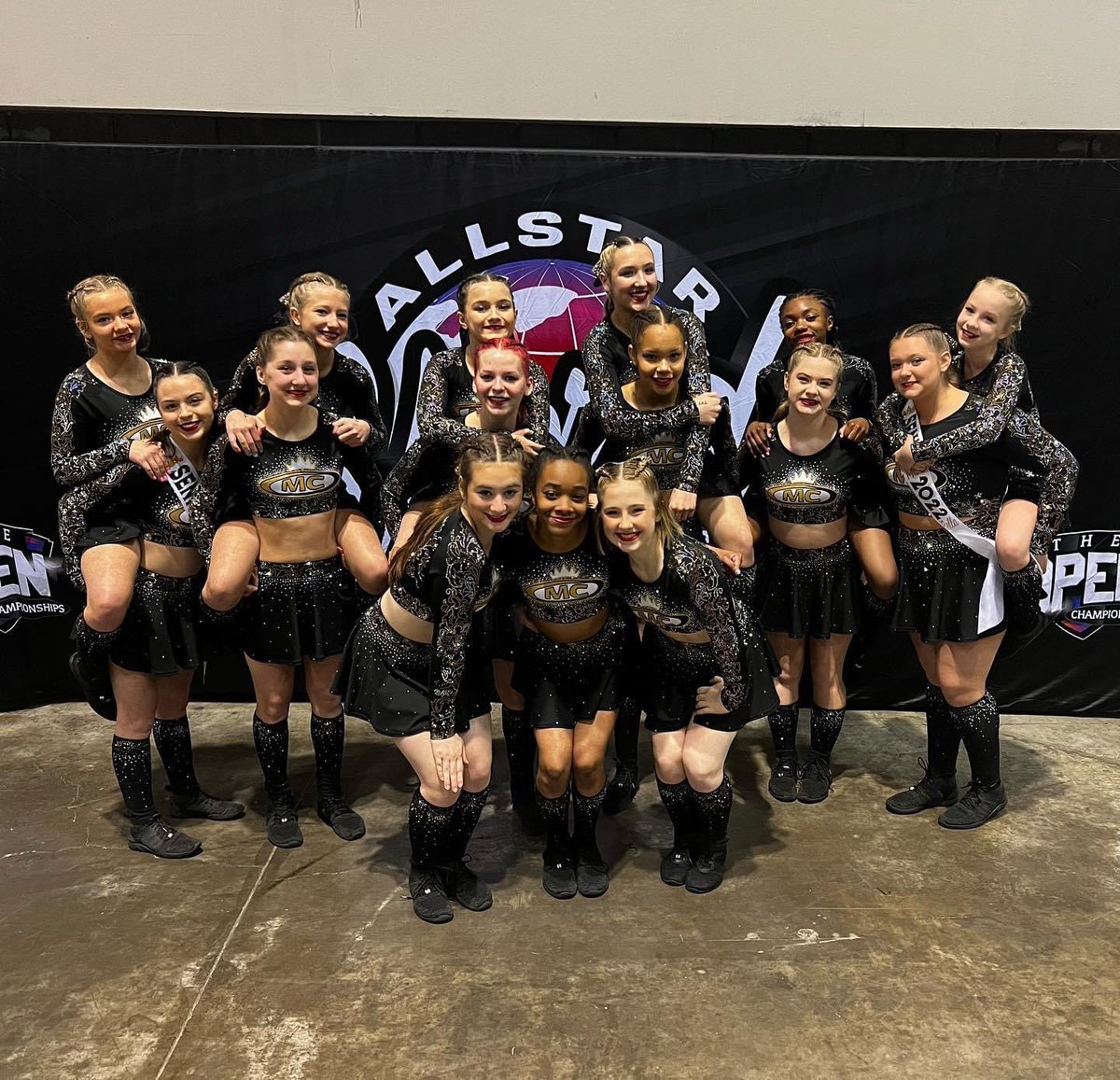 cheermotorcity's tweet photo. Diamond5, you EARNED this final performance. Shine bright and trust your training 💎💫 #ProudToBeMCC #BetterTogether #CSLTNE https://t.co/5uLaXb0S3r