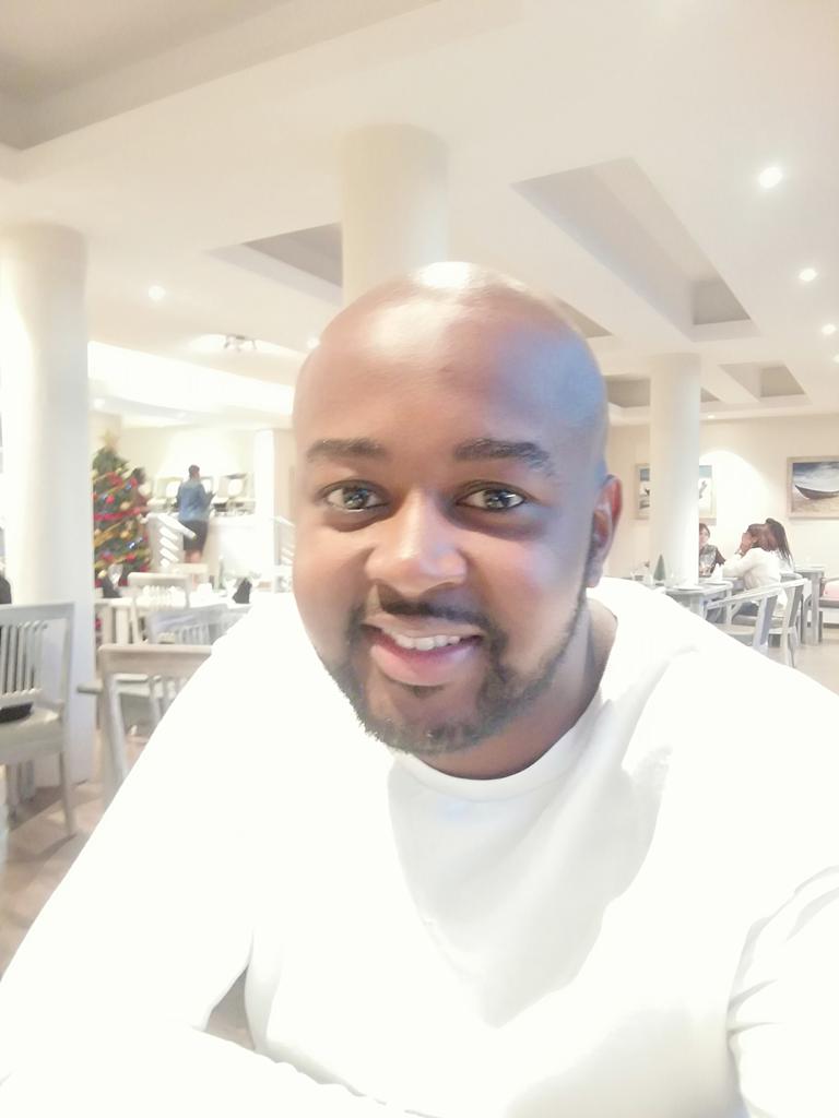 A.P™🎓 tweet media