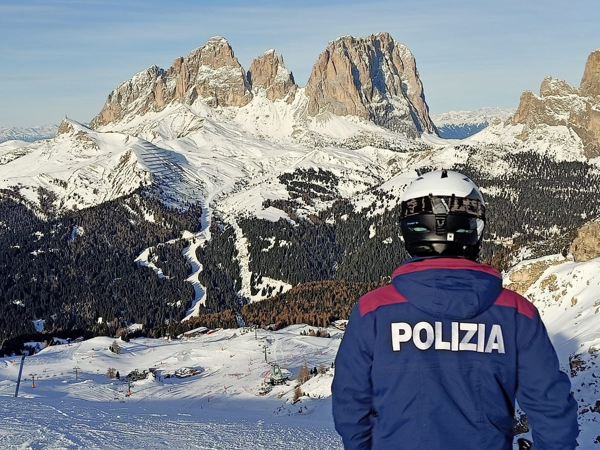 poliziadistato's tweet photo. Non lasciamo che tutto questo finisca!
Rispettiamo il nostro meraviglioso #Pianeta
#EarthDay2022 #EarthDay #onepeopleoneearth #essercisempre #22aprile #GiornataMondialeDellaTerra https://t.co/KEBxCBEn1p