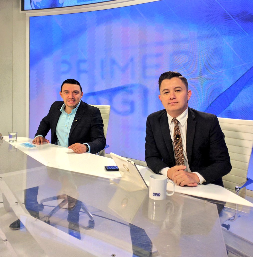 ¡Buenos días!☕

Recibimos nuestro primer invitado <a href="/HenryH_/">Henry Hernandez</a> Alcalde del municipio Miranda, Coro, Edo. Falcón.
.
100 días de gestión en la municipalidad.
Envíenos sus comentarios con la etiqueta #primerapagina