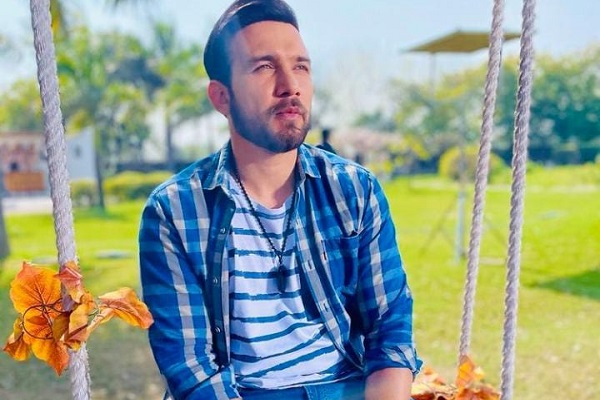 oh_women's tweet photo. Amit Antil: My travelling experiences made me storyteller
https://t.co/rT7S7dDeZo
#CelebTalk #Celebs #AmitAntil https://t.co/MteJslpQSd