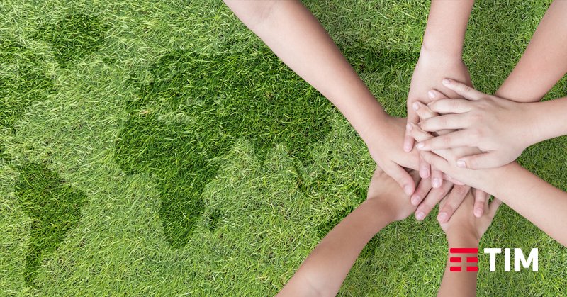 GruppoTIM's tweet photo. Anche in occasione dell'#EarthDay TIM è al fianco di @AWorld_ActNow, startup @TIMWCAP, e lancia nuove iniziative per sensibilizzare le persone ad uno stile di vita consapevole e rispettoso dell’ambiente.