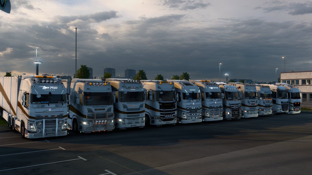 MattTrucker_TMP's tweet photo. Trucking is a lifestyle and fantastic hobby!
Looking for a trucking family to be a part of?
@GoldenPhoenixEX π§‘
#truckers #trucking #family #goldenphoenixexpress #GPEisthewaytobe #ETS2 #bestcommunityever https://t.co/YSz1KMGKcy