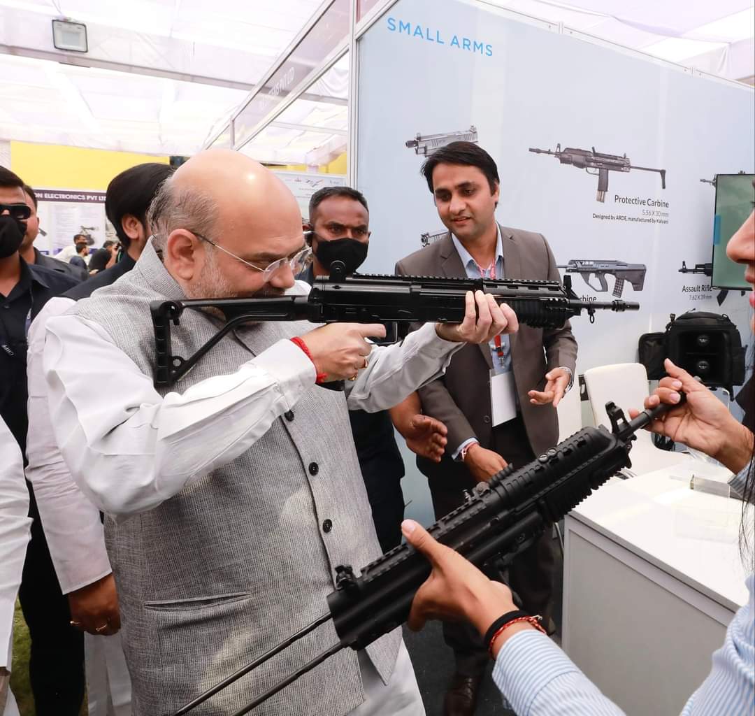 WhyManish's tweet photo. एक निशाना, अनेक लक्ष्य! 
#AmitShah 
@AmitShah https://t.co/rhfDodJrjL