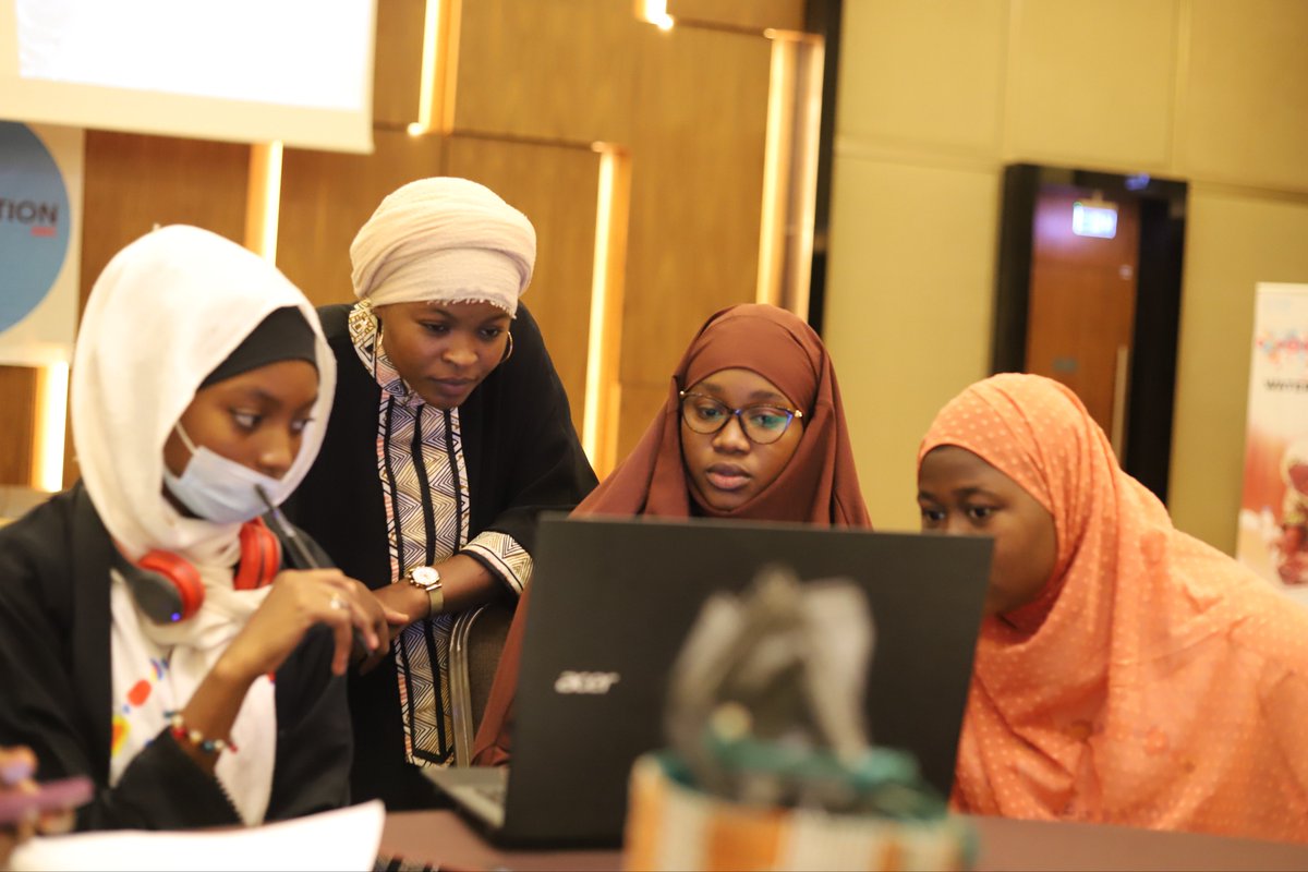 GenU227's tweet photo. Chaque jour nous essayons de multiplier les opportunités pour les jeunes filles, faire d’elles des acteurs des technologies actuelles et futures. Our times, Our Turn, Our Future.
#girlpower #GirlsinICT #GirlsDay #innovDays https://t.co/ZWAKV7N6SI