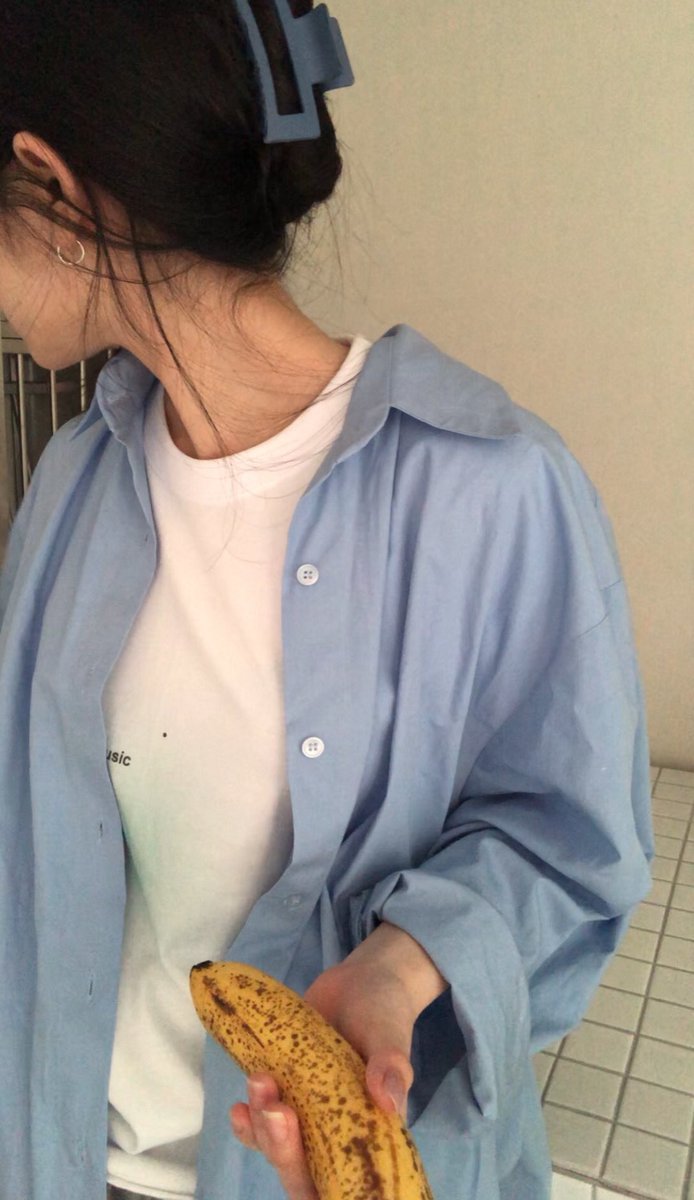 제가 예고했던 반팔 판매시작했웁니다,,💖
구매는 프로필 링크 참고해주시면 되어요!!
⚠️딱 4/27까지만 판매할 예정입니다!

*트위터 이벤트로 알티해주신 분들 중에 추첨 2분 원하시는 반팔 보내드리겠습니다 총총,,🕺🏼
27일날 추첨할게요!