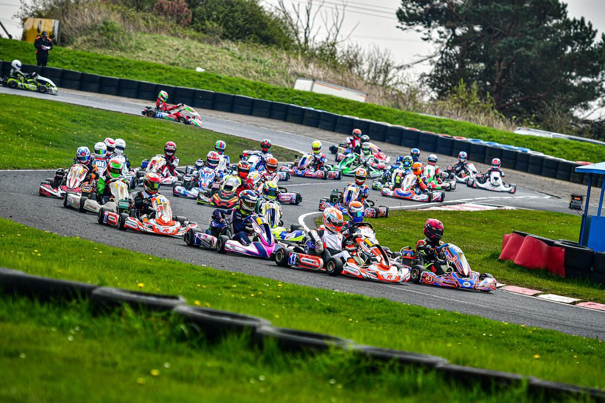 AmeliaKarting's tweet photo. Very successful weekends at both the @UKCTWEETS Rd 2 and Warden Law Spring Series Rds 5&amp;6 last week. Massive progress both weekends👏🏼 Bagged some good results as well as progressing my driving a huge amount - big thanks to @HMsportOfficial for the load of support🟠🔵⚫️ https://t.co/g0MAn5hBUL