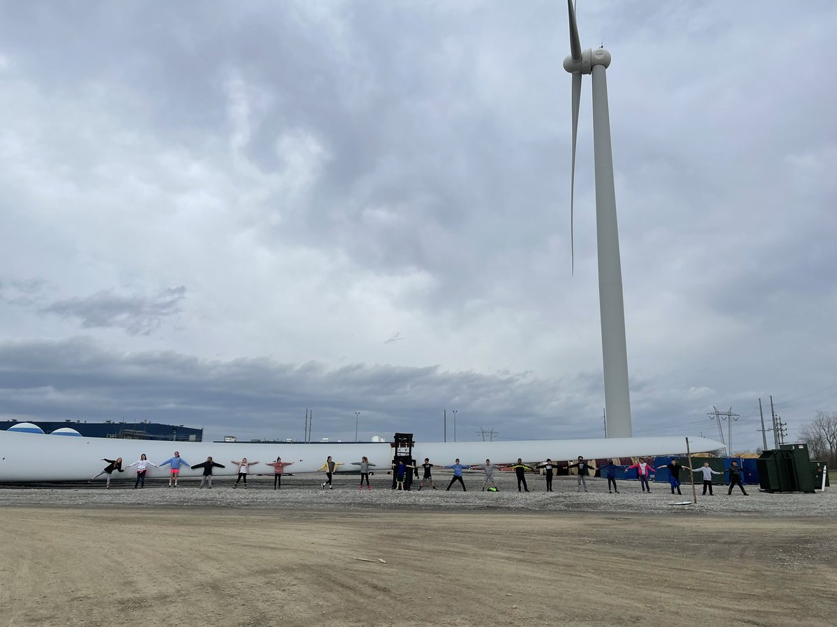 stemsters's tweet photo. Always exciting bringing my students to @oneenergywind for an amazing learning experience!  @VanBurenSchools #beablackknight #STEMeducation https://t.co/CUvgy8PdzU