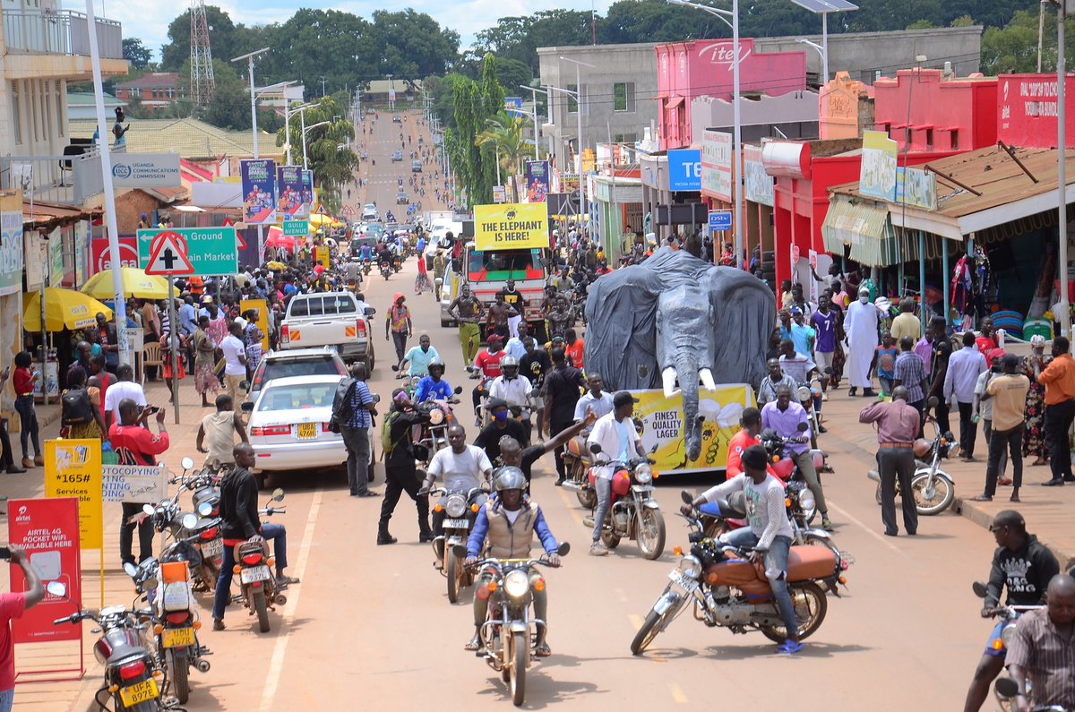 Samuel2Katta's tweet image. The Elephant 🐘 is here. @UgandaBreweries in conjunction with the Acholi kingdom have unveiled an elephant monument at the entrance of #gulucity. The 🐘 is the symbol for the chiefdom which also doubles at the symbol of #Tuskerlarger . Photos by @Samuel2Katta