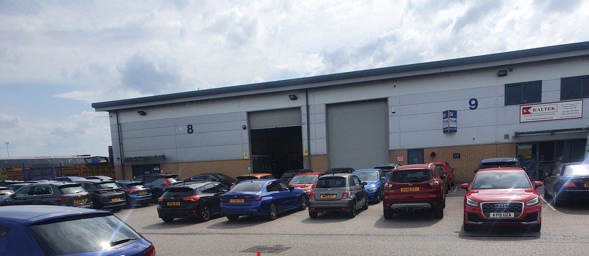 Hi <a href="/motorpoint/">Motorpoint</a> can you please sort out the parking at Heron Business Park, Widnes, please🙏🏼 our suppliers are struggling to turn around and maneuver safely in their wagons 😊
