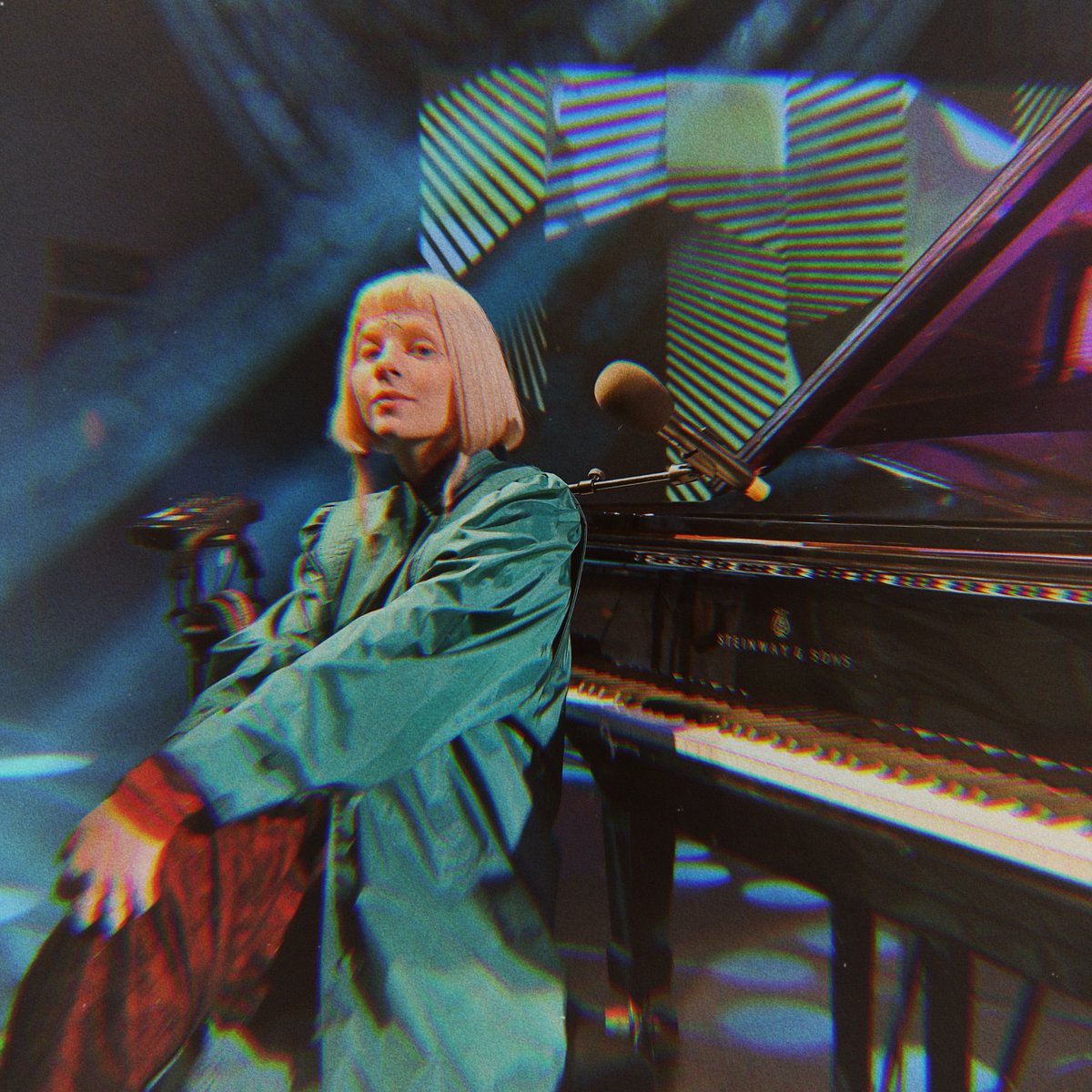 AURORAmusic's tweet photo. I played some songs for @BBCR1 and @sianelerievans ✨🌝 it goes live on Sunday at 8pm (BST) somewhere in the digital world 🔶 https://t.co/FTpZs3T9qE