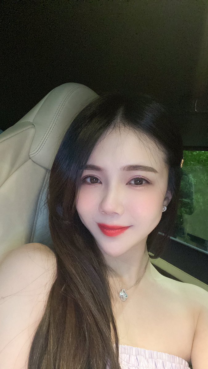 #tgif my <a href="/whitelush/">Karine - KarineDAO NFT</a> family❤️
React on what ya be doing tonight?
🚀stay at home
⭐️catch movie
❤️fridate
🧧mahjong
🍷wine and chill