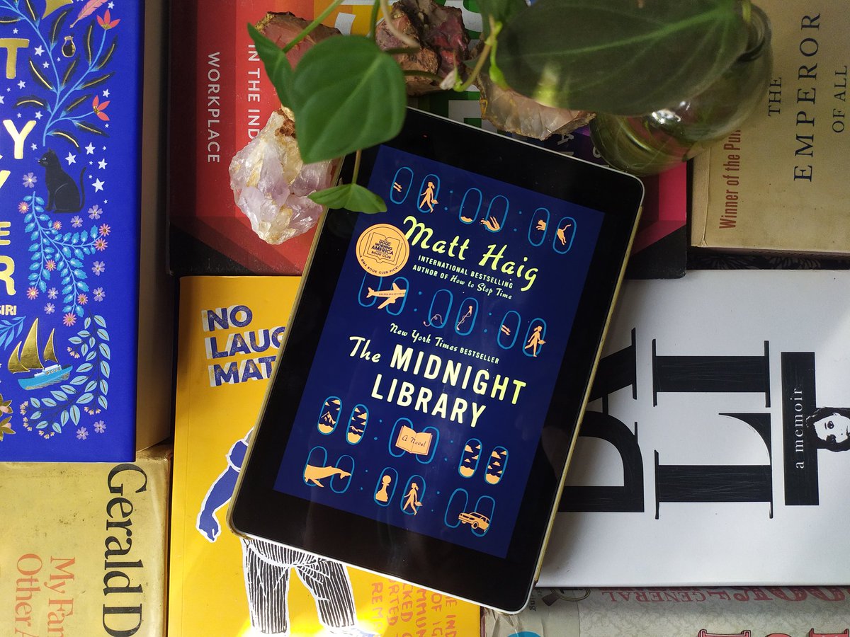 We can't wait to discuss our April #BotM all of this Sunday! If you haven't RSVPd yet, now's the time to do it!
💙💙