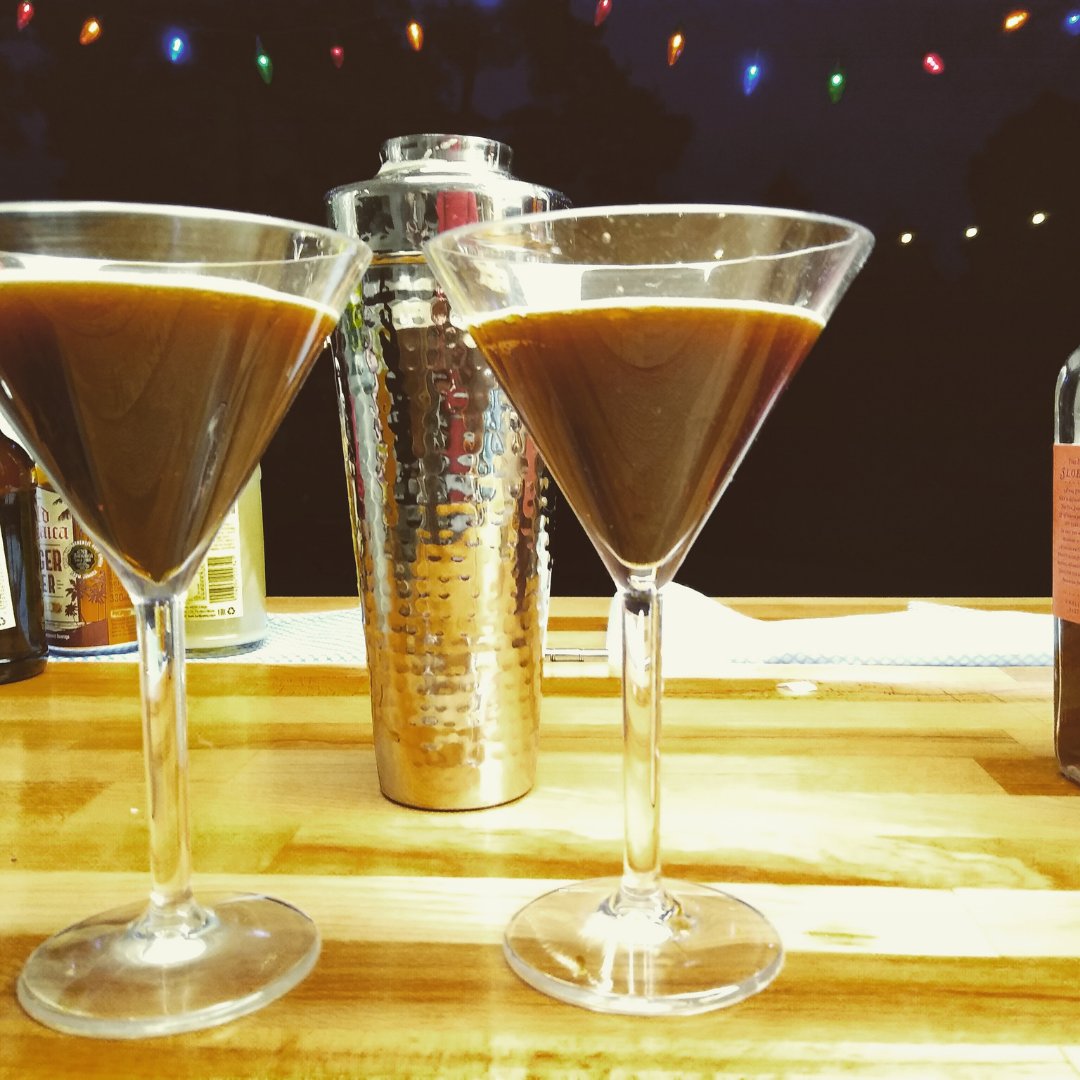 At Sloe Drinks Co we pride ourselves on using reusable, recycled or biodegradable cups for our drinks service, avoiding single use plastic wherever possible. 

#plasticfree #sustainable #sustainableevents #plasticfreeevents #earthday #earthday2022 #events2022
