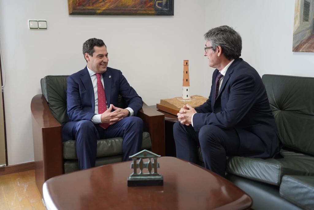 Un placer recibirte en nuestro <a href="/AytoAdra/">Ayuntamiento de Adra</a> Presidente <a href="/JuanMa_Moreno/">Juanma Moreno</a>, en una visita institucional histórica para Adra