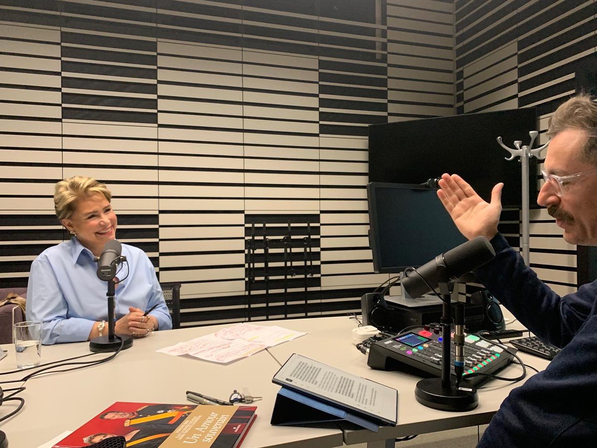 S.A.R. la Grande-Duchesse était l’invitée de Terence Jarosz ce matin dans son podcast « Vous avez comme un accent » diffusée prochainement sur RTL.
#staytuned
<a href="/RTLlu/">RTL Luxembourg</a> @RTL5minutes 
#rtl #vousavezcommeunaccent #langue #grandeduchessemariateresa #luxembourg