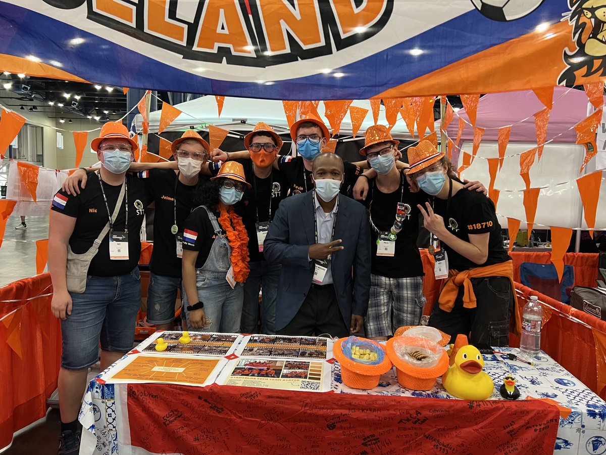 Among the tens of thousands of people attending the ⁦<a href="/FIRSTweets/">FIRST</a>⁩ World Championships in Houston, I have met some amazing teams/students from all over the world helping us make a global impact on youth STEM literacy. #FIRSTChamp #MoreThanRobots