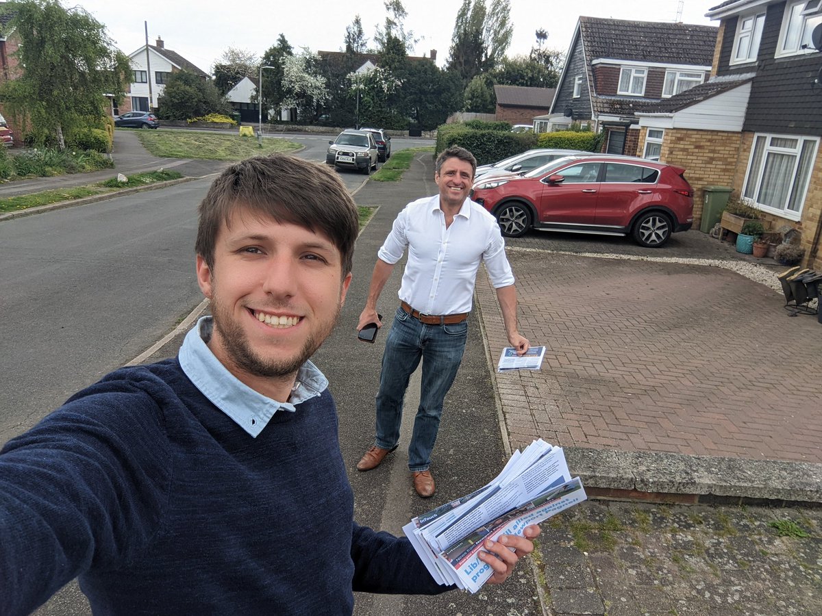 Ben_Everitt's tweet photo. Love a lunchtime leafleting session in Newport Pagnell for our @MKConservatives candidate Yusrah Kayani

#VoteConservative https://t.co/WYge0GWTAo