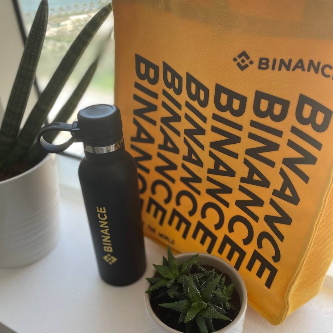 binance tweet picture