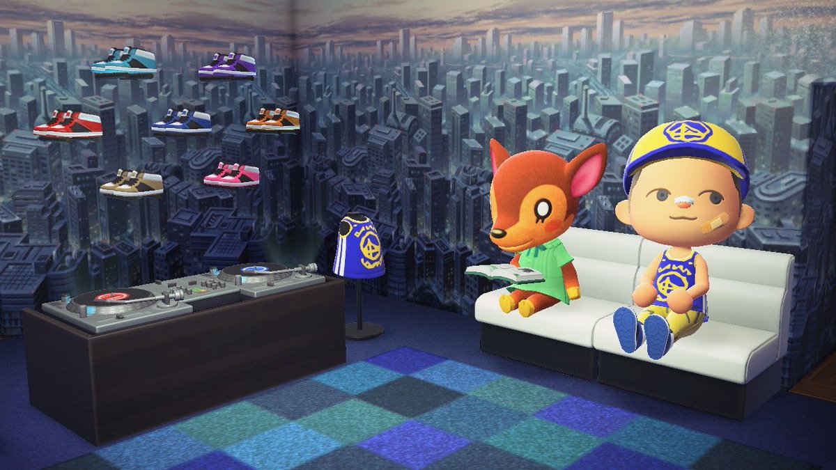 jcrypt_crossing's tweet photo. Fauna loves to come over to just read books. Lol https://t.co/NYfdhUqCxR