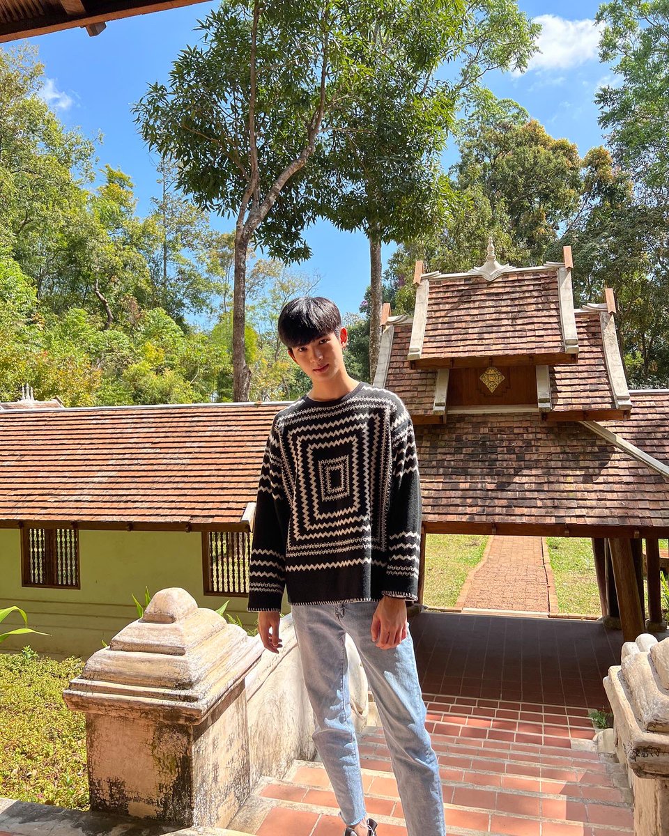 PutterPT1's tweet photo. ทำไมฟีลเหมือนเที่ยวกับพ่อเลย🤣 @octotul https://t.co/K7z9VlTpXv