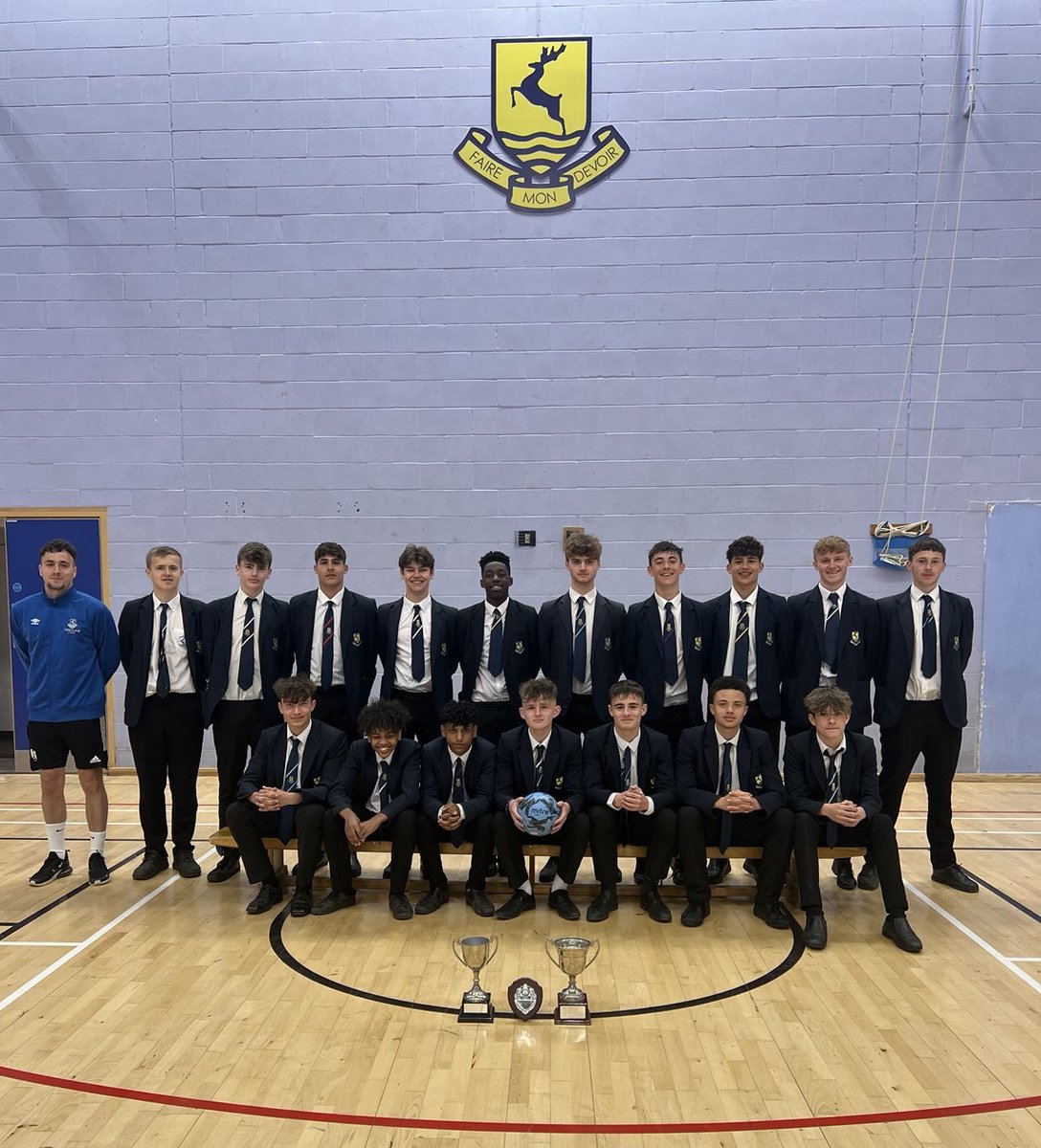 Here are your 2022 U16 St. Albans Schools District Cup &amp; Hertfordshire County Cup Champions🏆🏆

(Pl: 10. W:10. GF:39.  GA:3)

#verulamforlife 💙