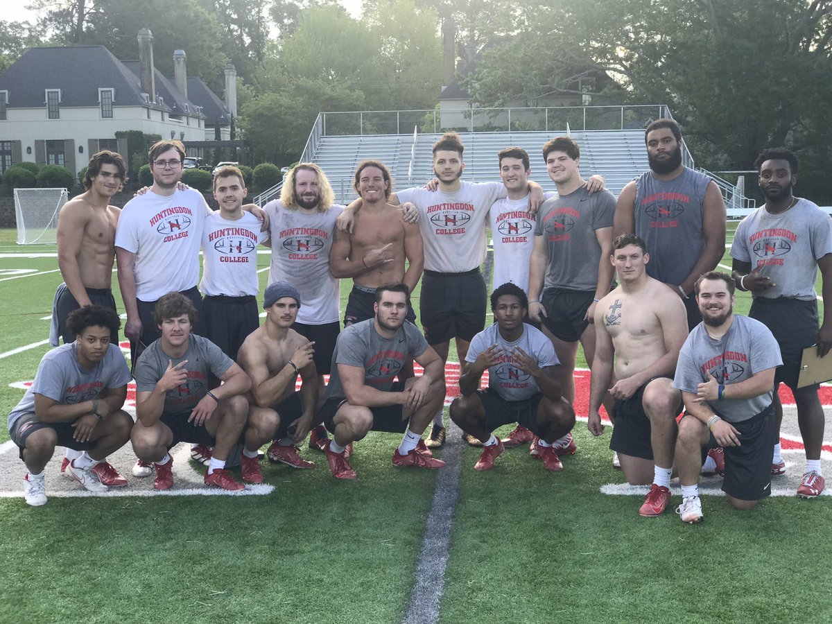 The last team workout of the spring season ended yesterday morning, so we celebrated some wins afterward...
Pic 1: Champs of the Goodyear games 
Pic 2: 2022 Spring Champs Team
Pic 3: 2021 USA South Champs
Pic 4: Seniors last Spring workout

Now time to crush your finals, Hawks!