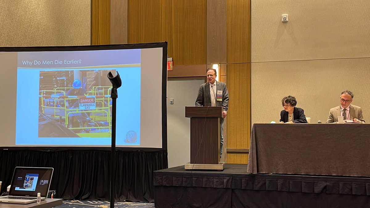 AndrogenSociety's tweet photo. First session is moderated by Christina Wang and @OmerRaheemMD; @MinerMartin presenting: Why do women live longer than men? #Male #healthcare! 
#Androgens #AndrogensSociety2022 https://t.co/02mXvdAwHP