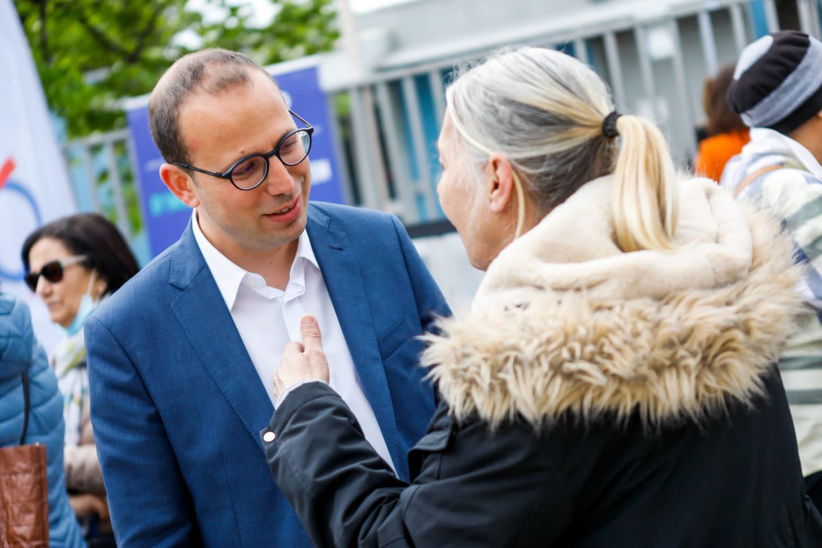 anthony_borre's tweet photo. Quand on vit dans un quartier populaire, il est essentiel de créer des relations humaines et de porter des projets.

Pouvoir compter sur l’@AssoADAM_NICE est une chance !

#Nice06 https://t.co/pPabpXZzDA