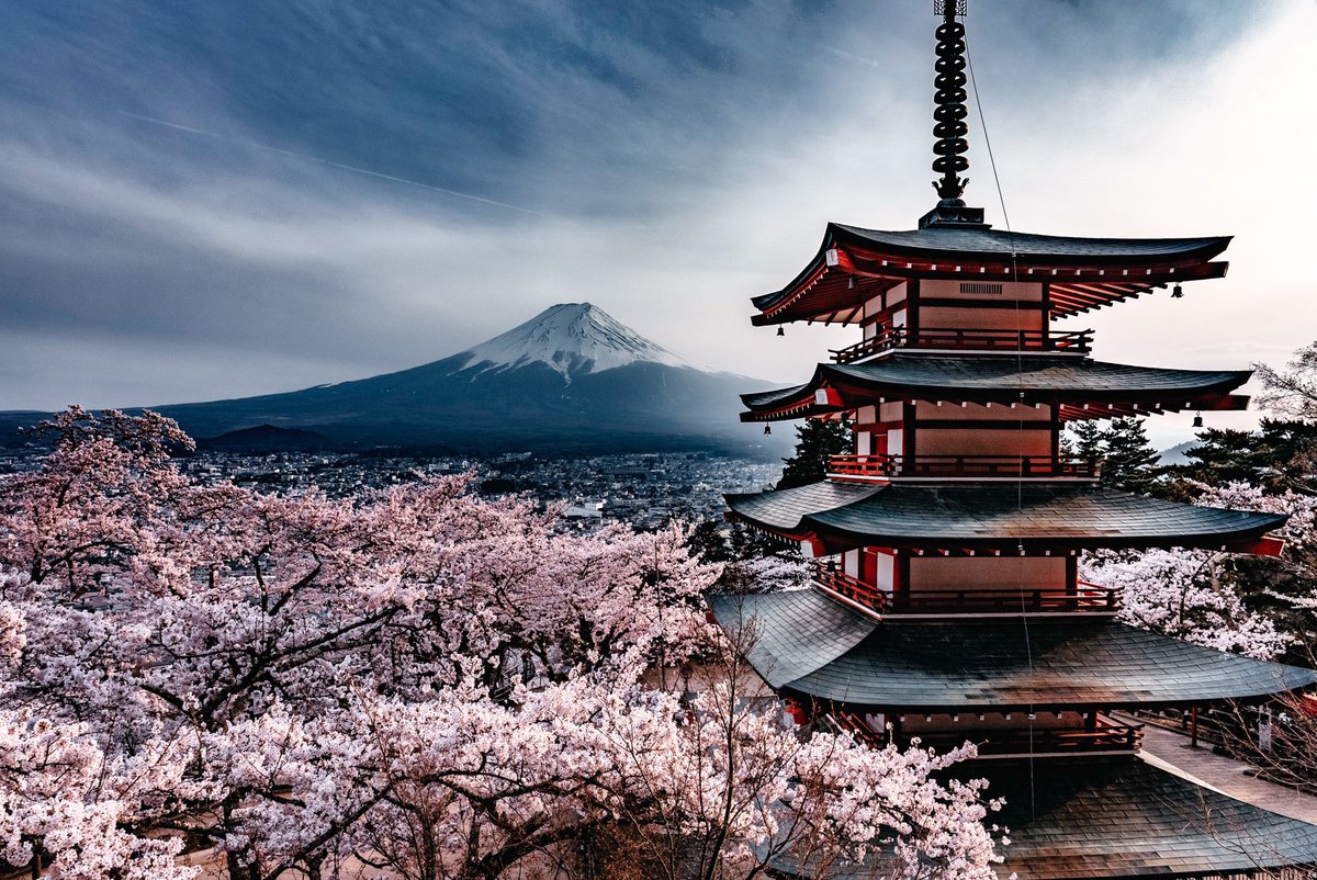 masapedia's tweet image. ミシュラングリーンガイドの表紙を飾ったこともある日本を代表する絶景がこちら。