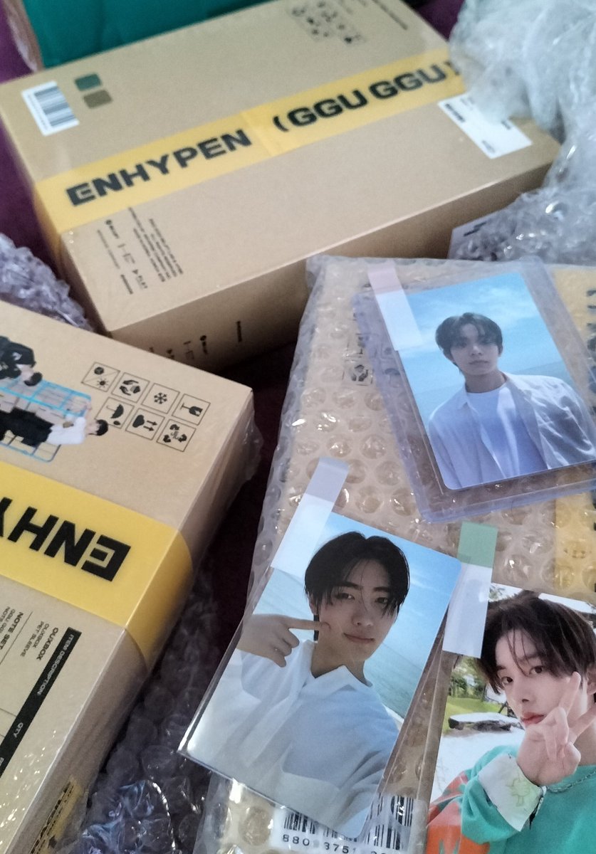 aradb11's tweet photo. Bougth this from @bubble_cart17 ❤️❤️ I and my friend are both happy that it arrived to us fast and safely!☺️ Thankyou so much, owner!✨
#BubbleCartFEEDBACKS https://t.co/Eg1soBWa1f