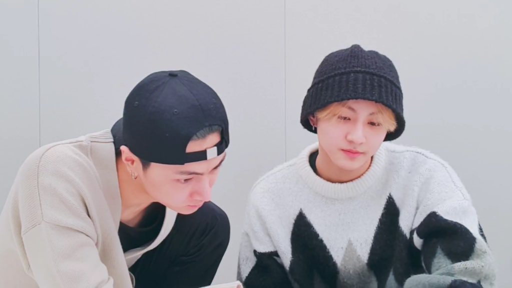 0209feed's tweet photo. FINALLY A JAY AND JUNGWON VLIVE https://t.co/1yixQuBenG
