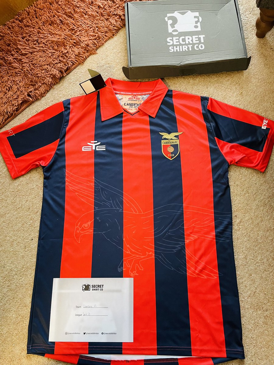PriceThRedeemer's tweet photo. So nervous about getting my @secretshirtco today but when I opened it, that nervousness disappeared with the arrival of this beautiful @CasertanaFC shirt. Great pick and my new favourite Italian team #falchetti https://t.co/KviwSSBHg2