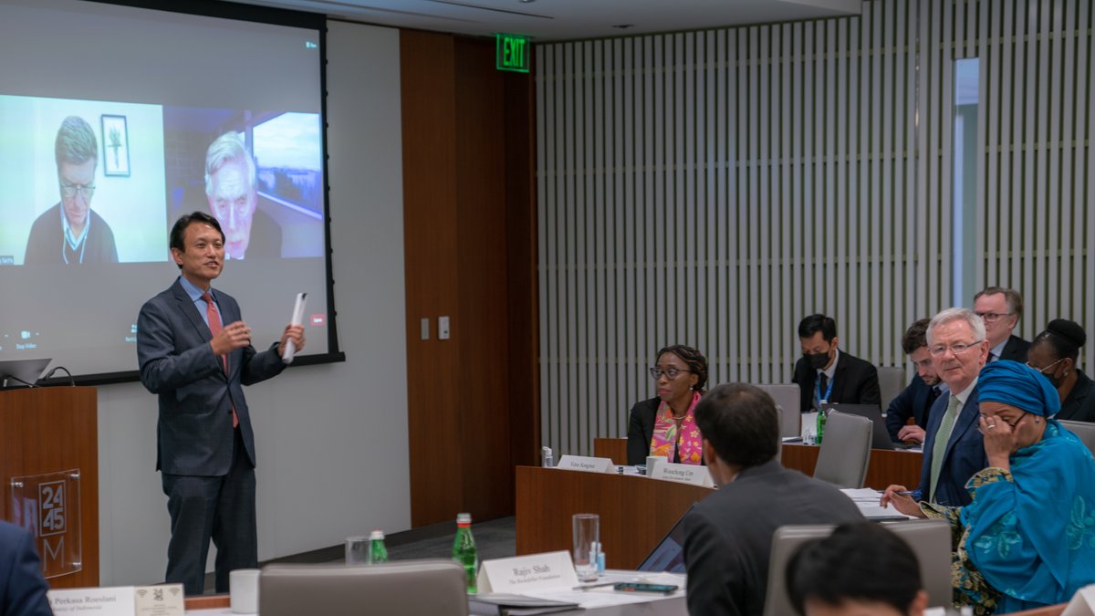 WoochongU's tweet photo. Thanks to hosts @DrAndrewSteer @GordonBrown &amp; @rajshah for inviting me to moderate this important session on sidelines of IMF-World Bank Spring Meetings.
 
No time to waste. We urgently need more innovative approaches to development finance. Read @Reuters: https://t.co/F79ARwarER https://t.co/4eK9I6Xqpu
