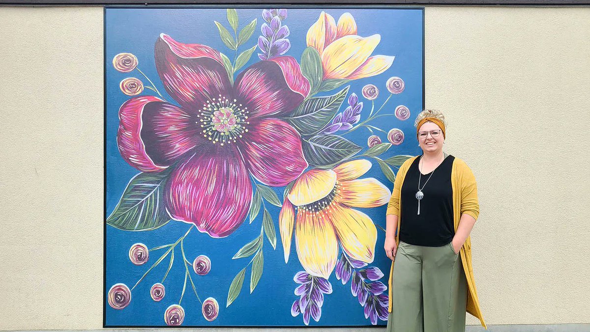 Remembering this bubbly personality that is Nicole Brodrecht and her vibrant piece, Joyful in Hope, located on the Remax building at the SE corner of Arthur and Church.
If your plans involve going for a stroll downtown, you won’t want to miss it!
#ElmiraArtExhibit #MyElmiraArt