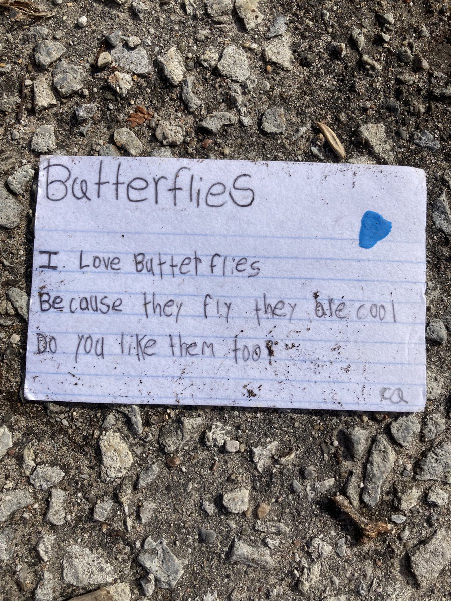 lltimms's tweet photo. #FoundNote on the ground at my kidβs school is speaking right to me. Yes! I do like butterflies π¦ β€οΈππ¦ https://t.co/KNtI6holJn