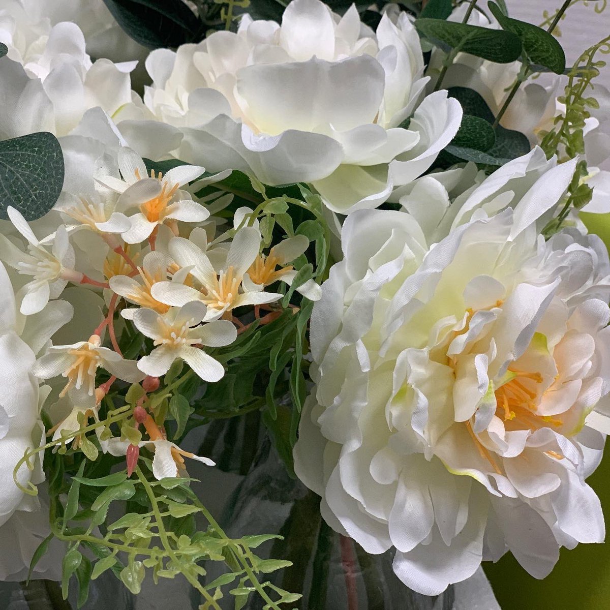 MoblesCambrils's tweet photo. ROSES i molt més!
🪴➕💐➕🌹 ARTIFICIAL
ON?
📍Al carrer de les drassanes 16, al barri del port de Cambrils
#santjordi2022 #santjordi #roses #florartificial #plantaartificial #moblescambrils #cambrils #tarragona #xarxadelport #cambrilscomerç #cambrilscultura #cambrilsfestes https://t.co/PQwT2qUkq6