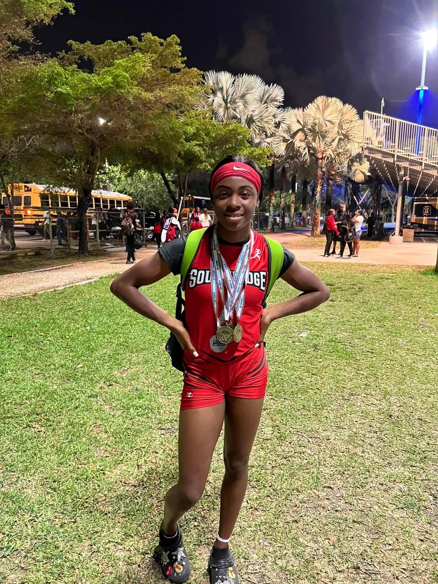 Fishstixz_BMB's tweet image. District Champ!! 100m,200m,4x100
#Spartanpride #nextstopregionals 

My lil cousin is a beast “Teri” 🐐 🩸