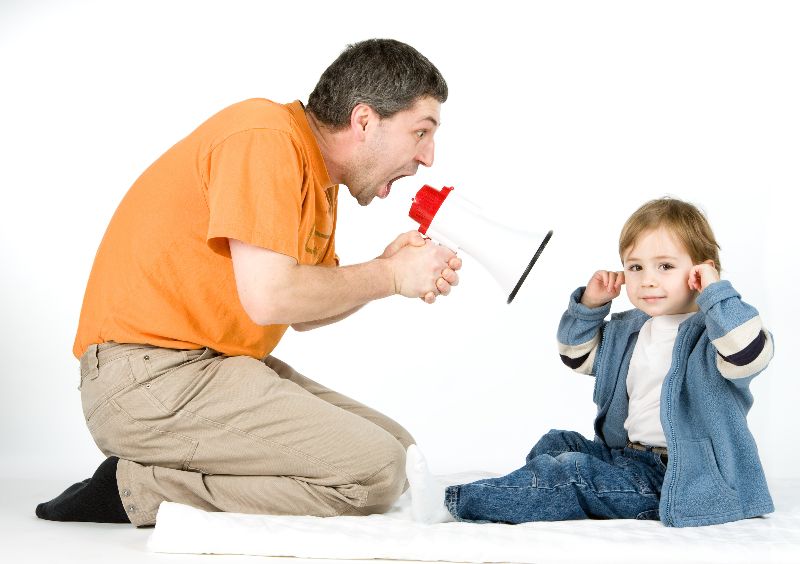 behaviorplace's tweet image. 3 Ways To Get Your Child To Listen (without yelling)

1. - Sign a contract
2. - Make it a game
3. - Grandma's Rule

behaviorplace.com/tips/3-ways-to…