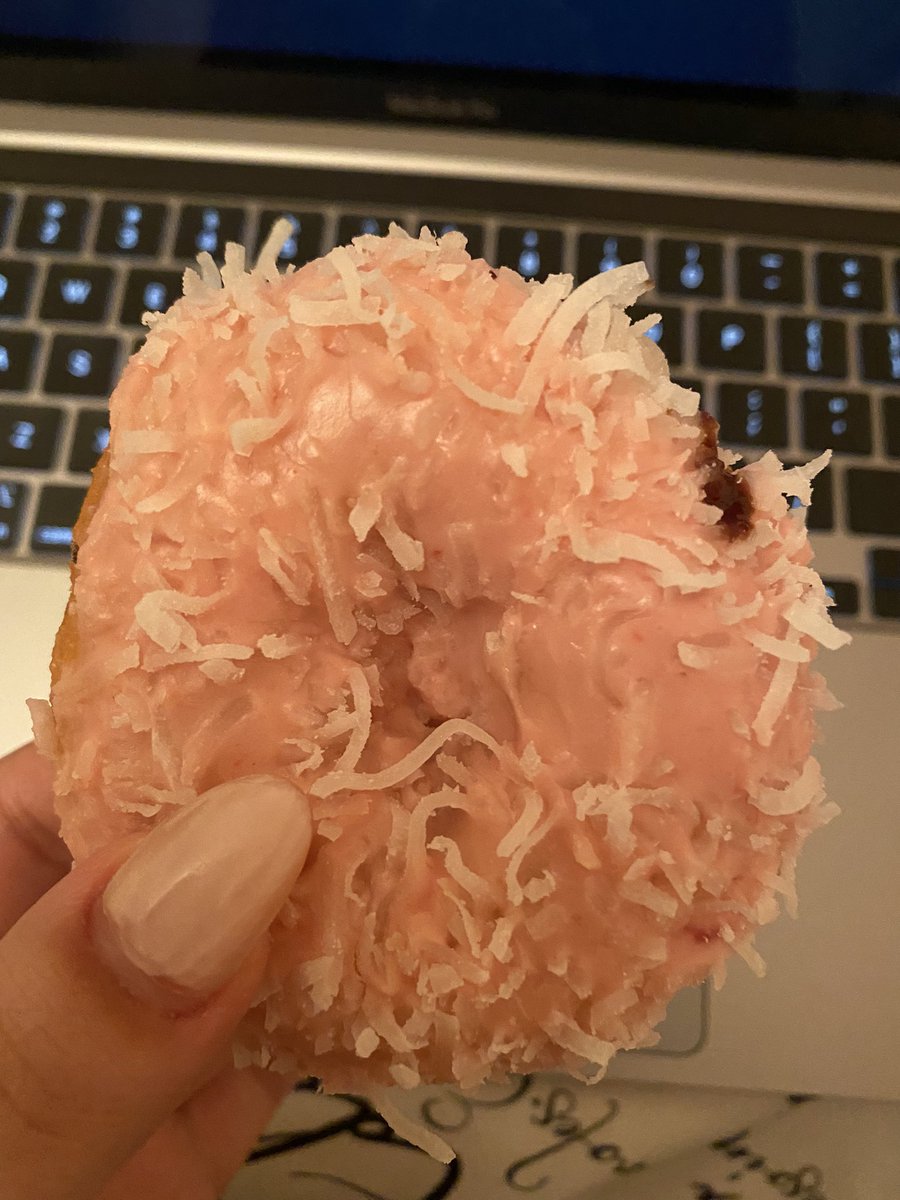 yogbowI's tweet photo. donut https://t.co/nMyr5IxvXN