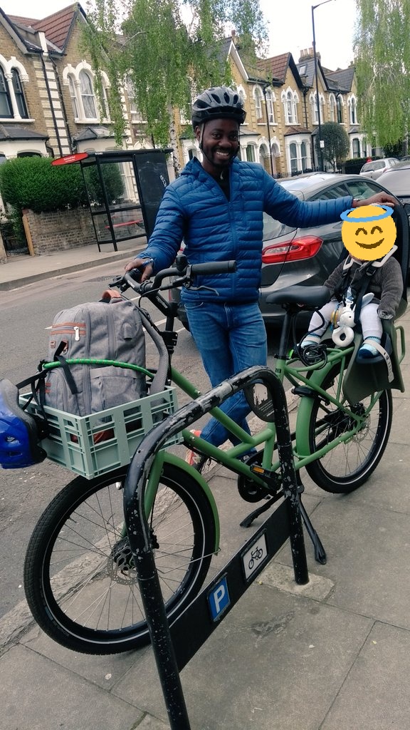 CarryMe_Bikes's tweet photo. Walker can now take his son little R on @GreenwichCycle Cycle Ride tomorrow - part of the @London_Cycling Climate Safe Streets campaign! And GREAT colour coordination on our #Veloe Multi family ebike, green and blue like the 🌍💚💙 We hire out #Cargobikes and #FamilyBikes 🌟 https://t.co/3sMUneJapC