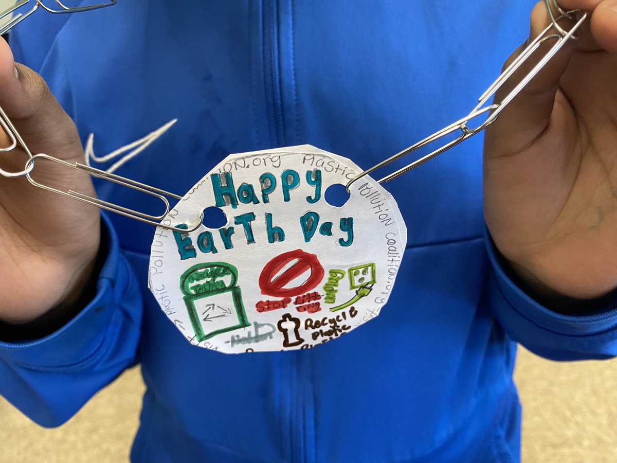 Happy Earth day!
Our STEM students are making Earth Day Bling.
#MrsShepherdsclassrocks <a href="/Ms_KsClass/">Ms K’s Science Class</a> <a href="/BaltCoPS/">Baltimore County Public Schools</a> @BCPS_Sup <a href="/Mrs_StaceyJ/">Stacey Johnson</a> <a href="/tlovesbooks/">Librarian Love</a> @BCPS_Sup <a href="/LochRavenAcad/">Loch Raven Academy</a>