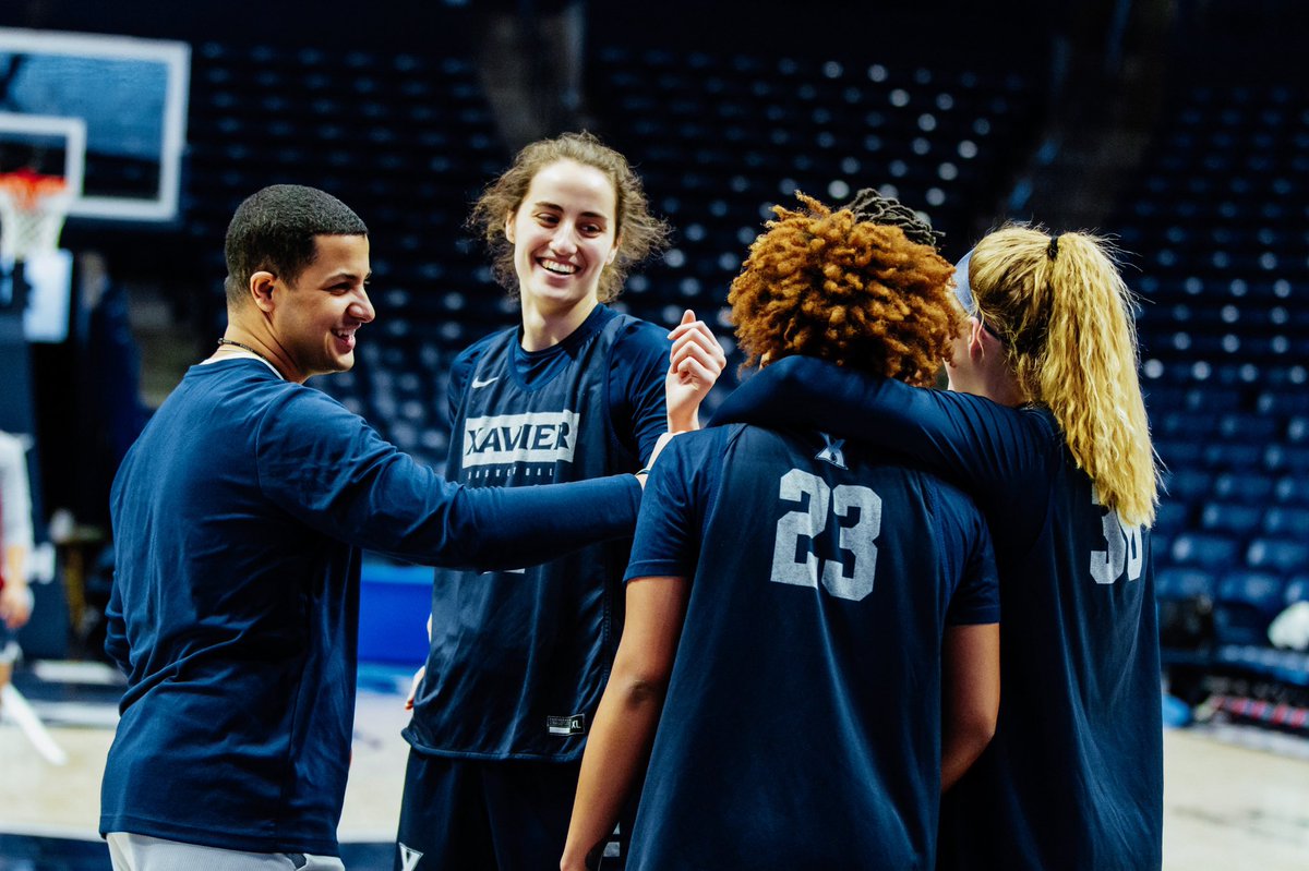 UpandComing_Pod's tweet photo. 🚨Episode Announcement🚨
🎙 - Anchor, Apple Podcast, Google Podcast, or Spotify 
🗓 - Monday April 25th
🗣 - @JMasters_ of @XavierWBB and @RisingCoaches https://t.co/fSsd1jkaDZ