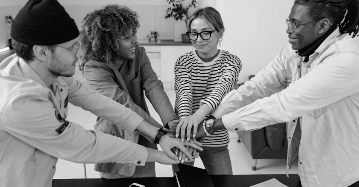 When given the opportunity, say hello to your colleagues. Small gestures like this can go a long way and plant the seeds for a friendship and respectful working relationship. Sometimes a simple smile is enough to brighten someone’s day.t bit.ly/3vFrqjF 

#PeopleSkills