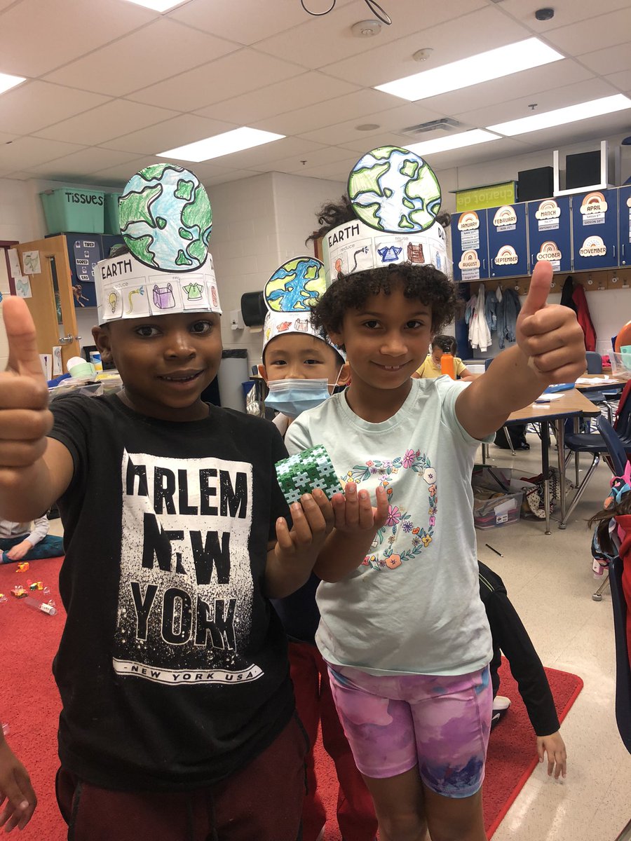 Happy Earth Day 🌎 <a href="/FreedomHillES/">Freedom Hill ES</a> #FHhighlights